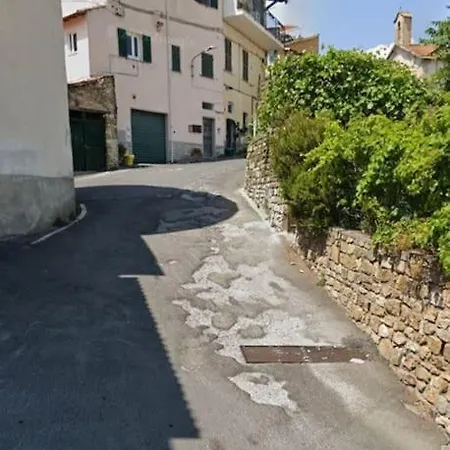Nadive House Il Rifugio Perfetto * Империя